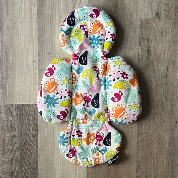 4moms rockaRoo Rocker & Newborn Plush Insert - Classic Grey & Little 4moms rockaRoo Rocker & Newborn Plush Insert - Classic Grey & Little